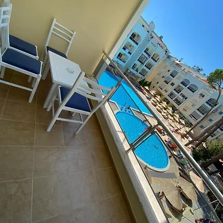 Joni's 10 Apartment Golem (Tirana)