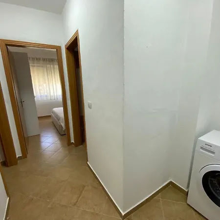 Апартаменты Joni's 10 *